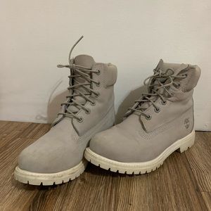 Gray timberlands